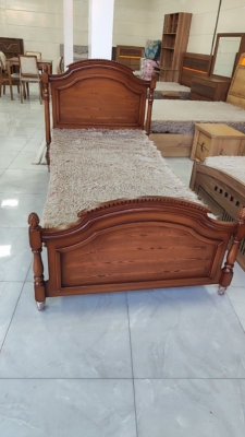 تخت خواب تک‌نفره